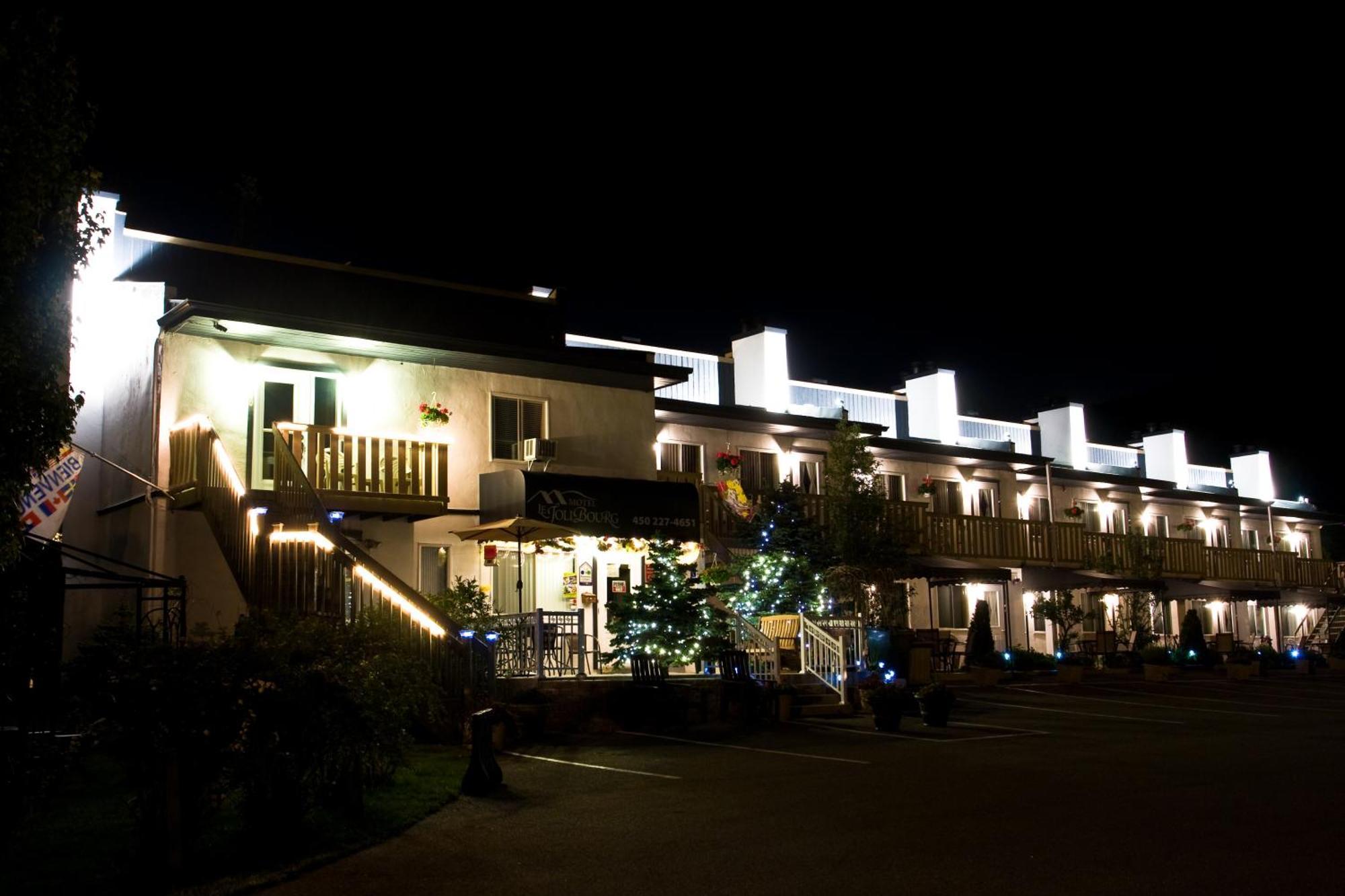 Motel Le Jolibourg Saint-Sauveur-des-Monts Buitenkant foto