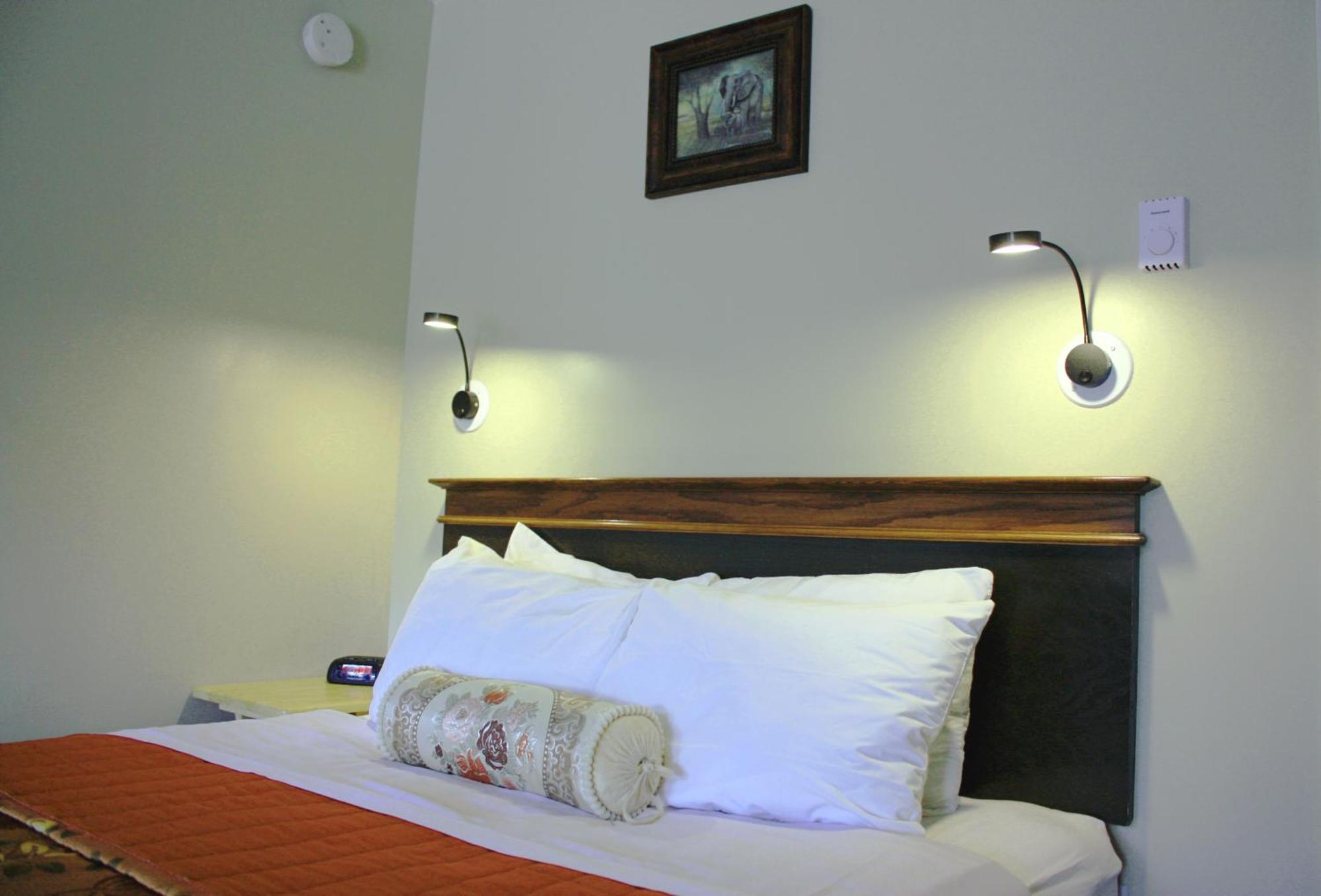 Motel Le Jolibourg Saint-Sauveur-des-Monts Buitenkant foto