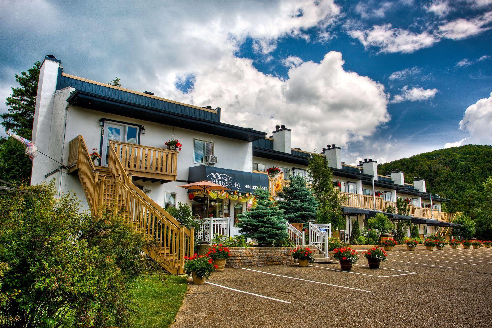 Motel Le Jolibourg Saint-Sauveur-des-Monts Buitenkant foto